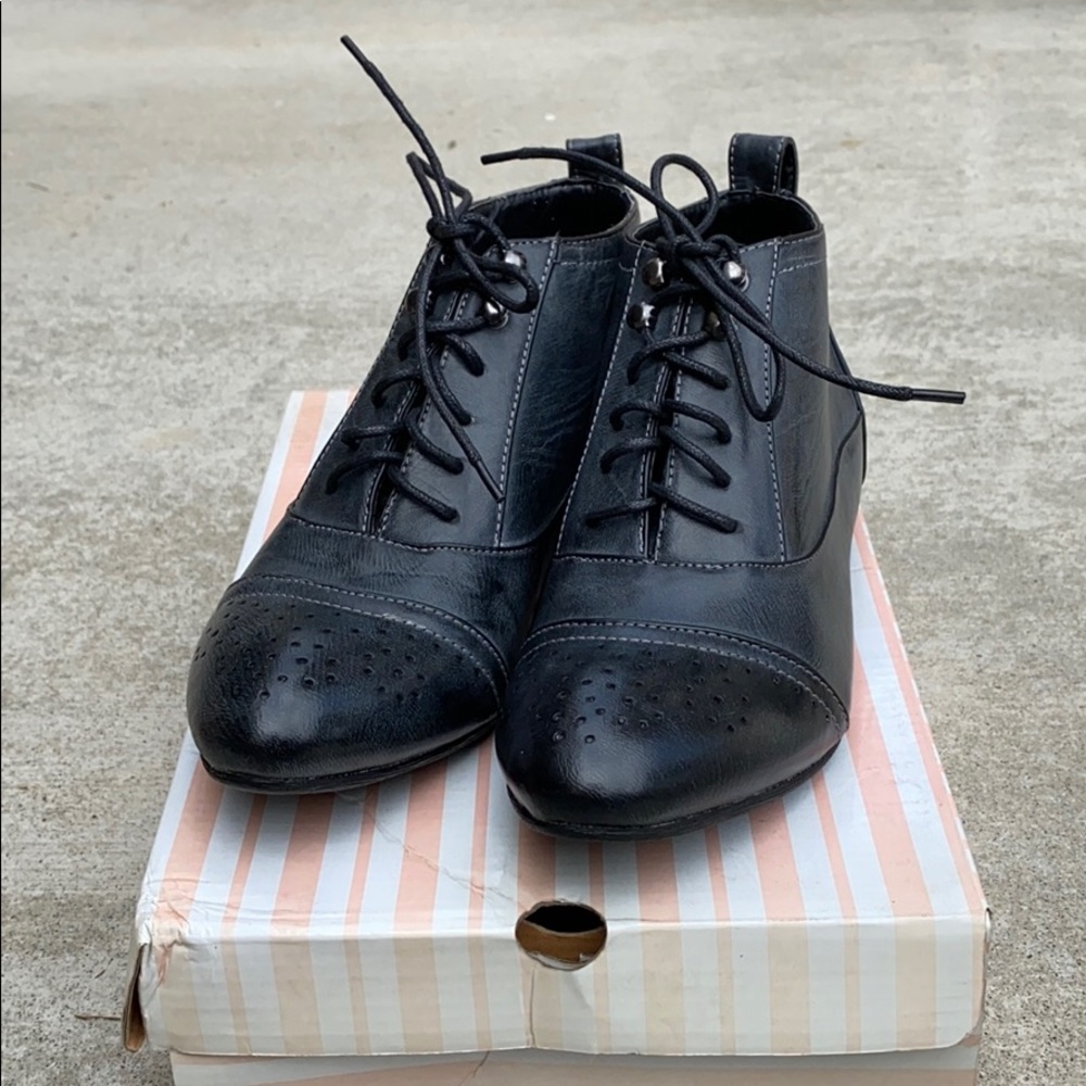 Wild diva sharp cap toe bootie